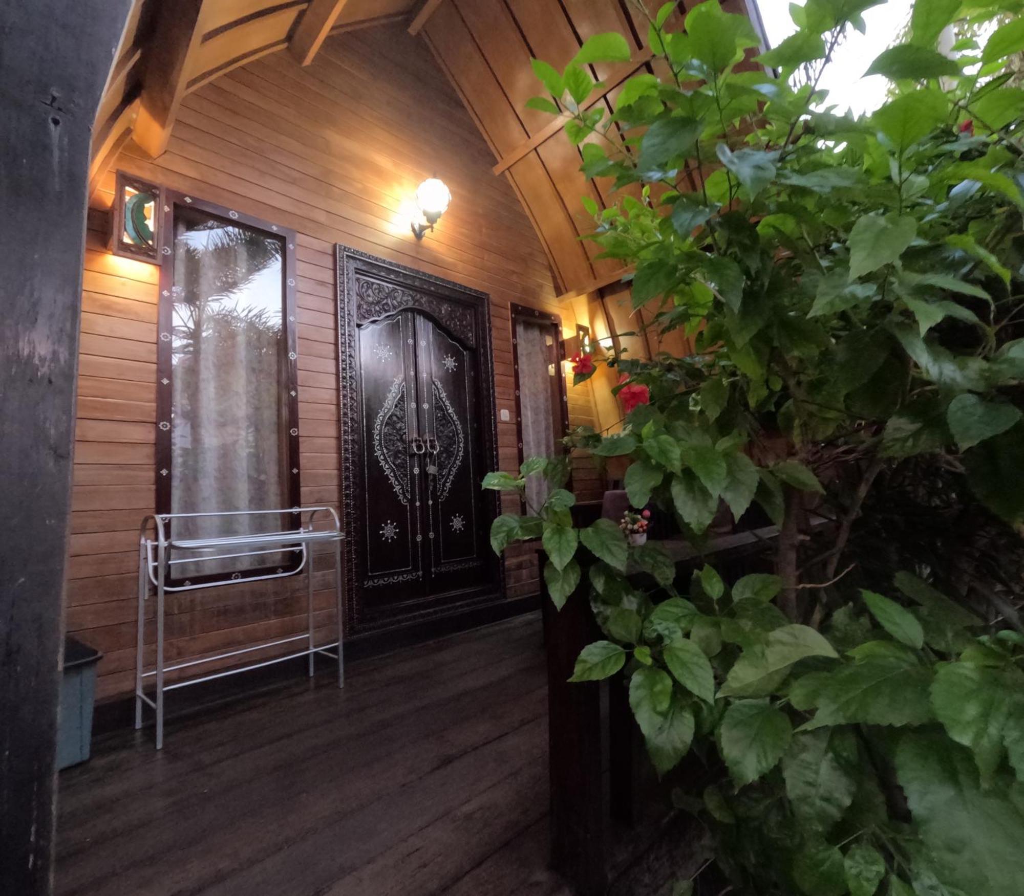 Banana Leaf Bungalow Gili Trawangan Extérieur photo