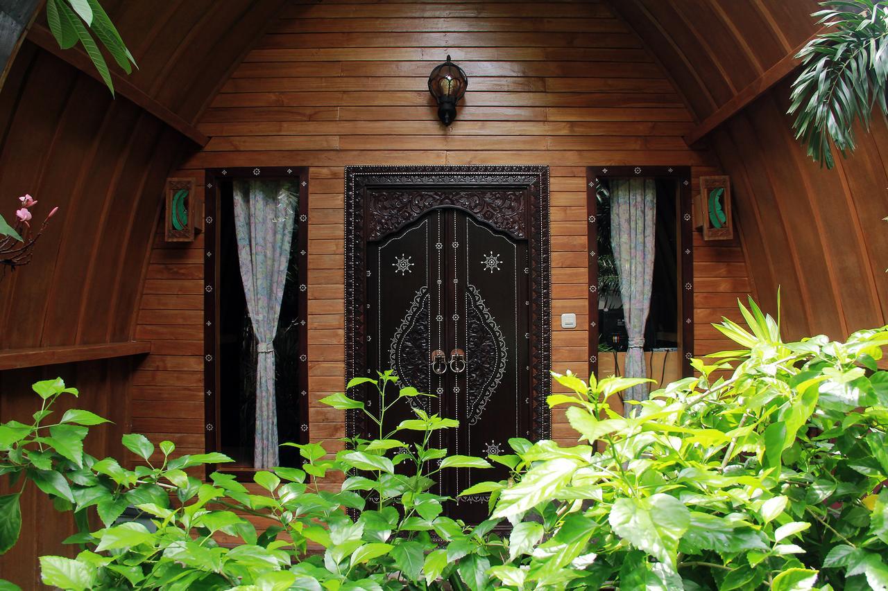 Banana Leaf Bungalow Gili Trawangan Extérieur photo